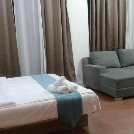 Accommodation Services Makati City Exteriör bild